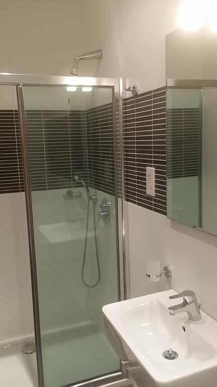 Paceville Montecarlo Apartments Сент Джулианс Номер фото