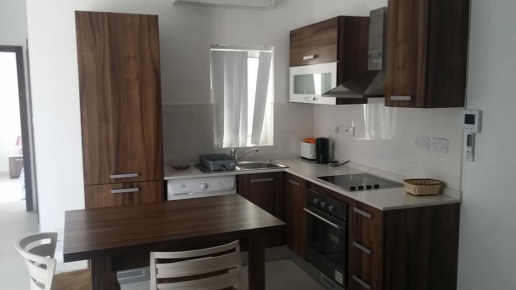 Paceville Montecarlo Apartments Сент Джулианс Номер фото