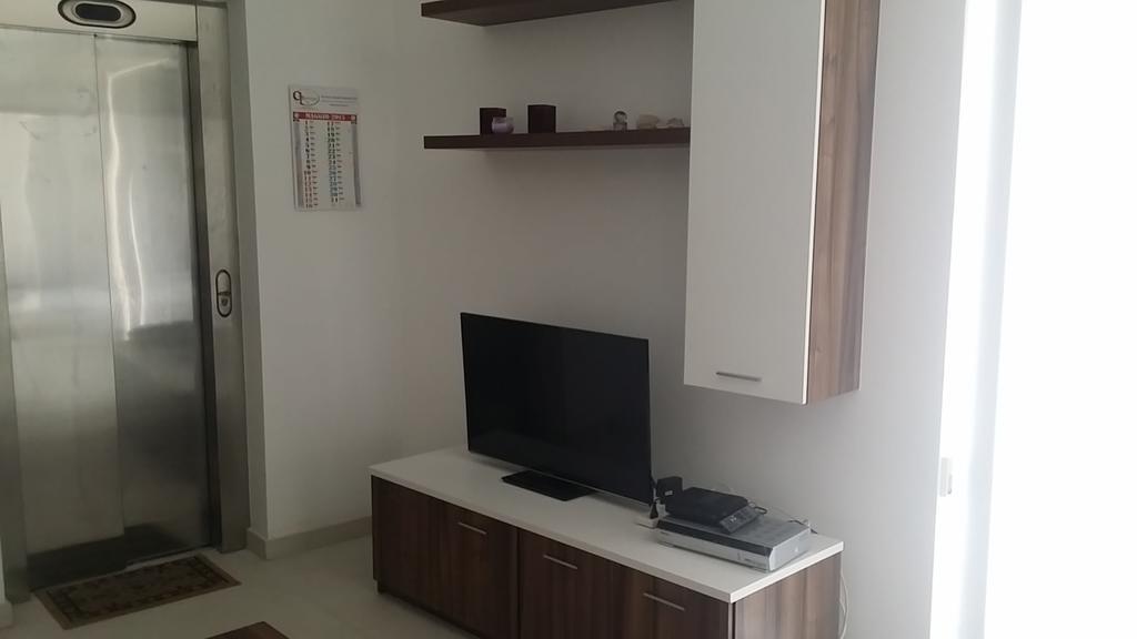 Paceville Montecarlo Apartments Сент Джулианс Номер фото