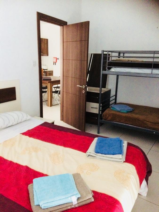 Paceville Montecarlo Apartments Сент Джулианс Экстерьер фото