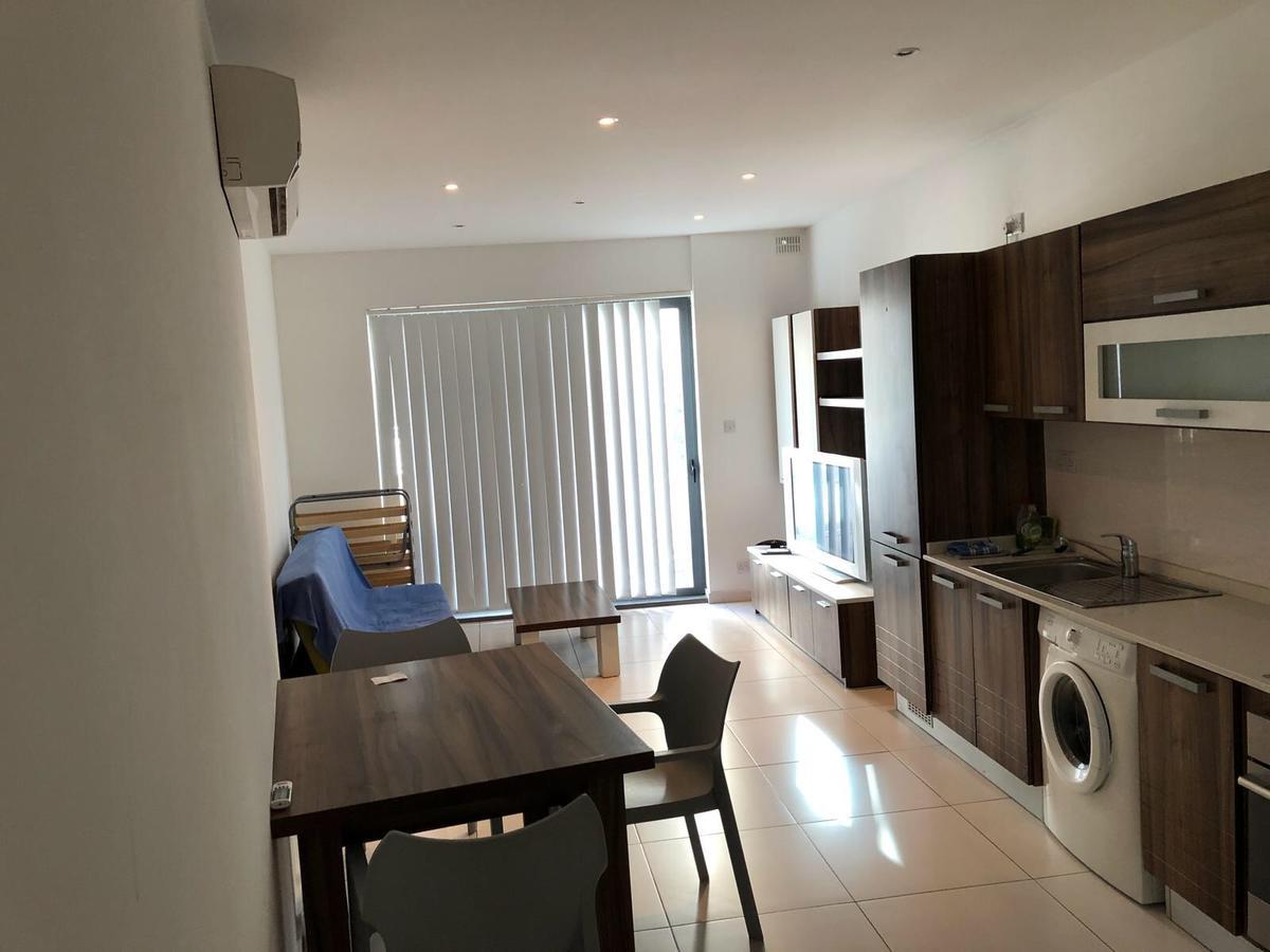 Paceville Montecarlo Apartments Сент Джулианс Экстерьер фото