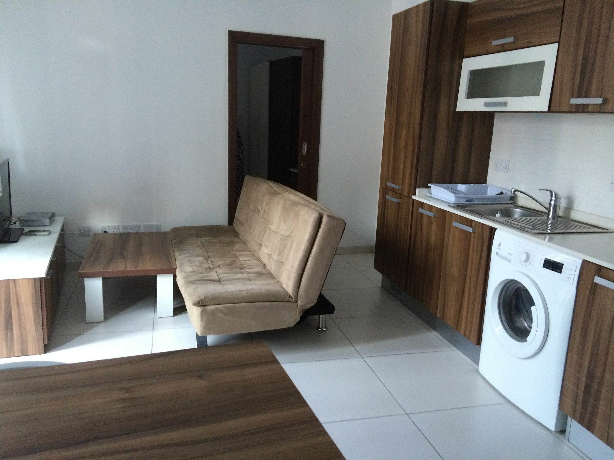 Paceville Montecarlo Apartments Сент Джулианс Экстерьер фото